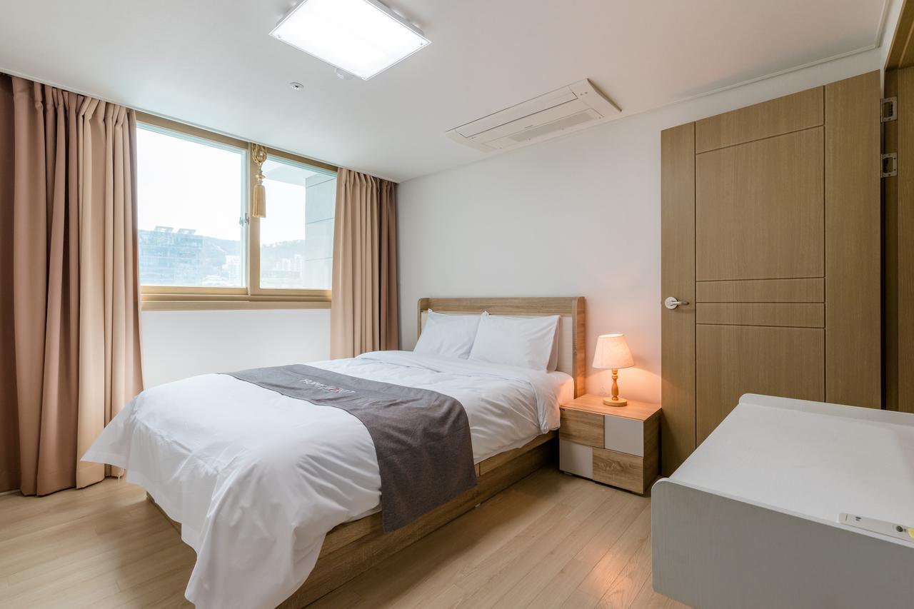 Home Fourest Residence Hotel Geoje Extérieur photo